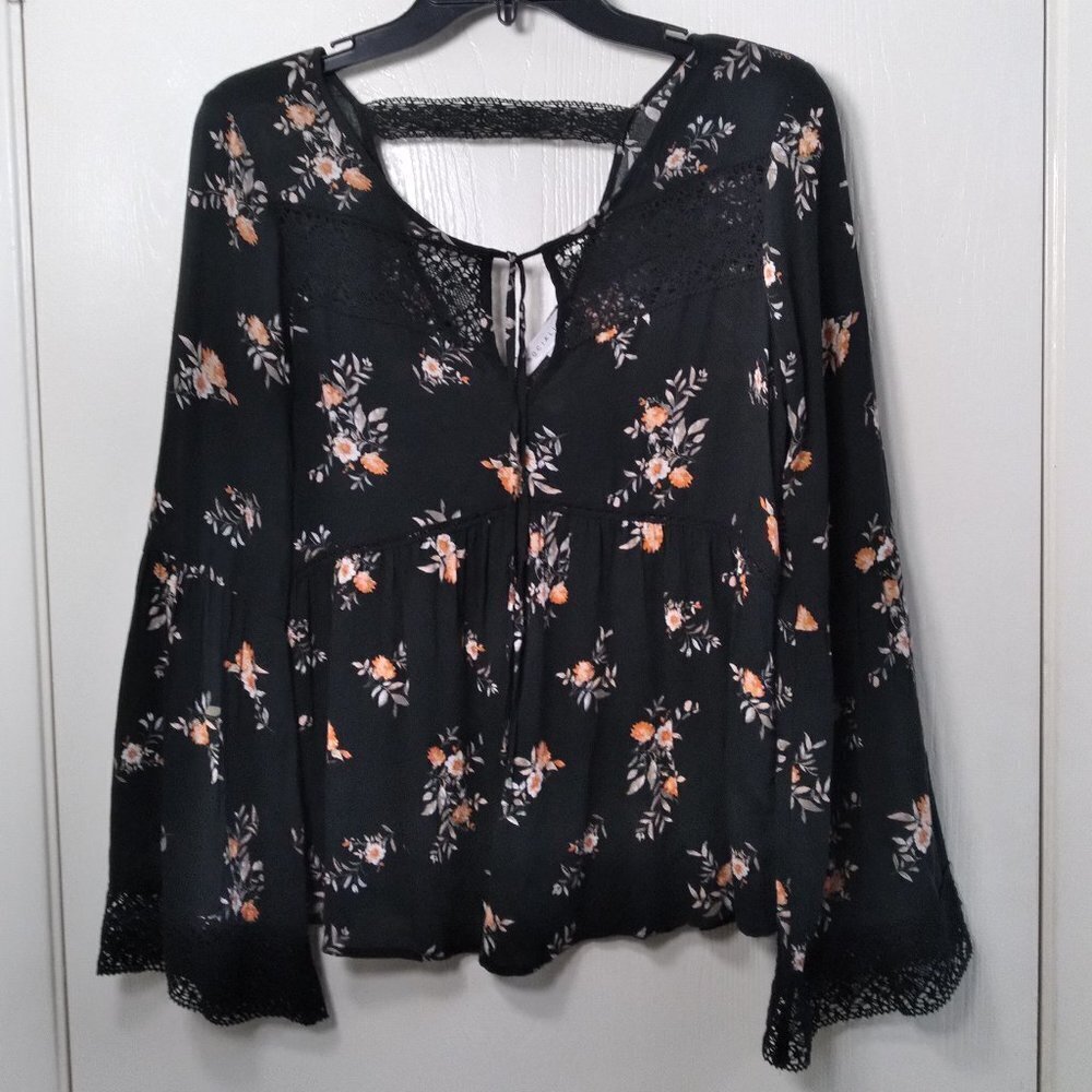 Socialite Boho Floral print Lace Blouse